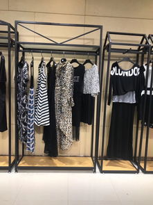 丹麦高端品牌ONLY 19夏季新款女装 品牌折扣尾货库存批发指南